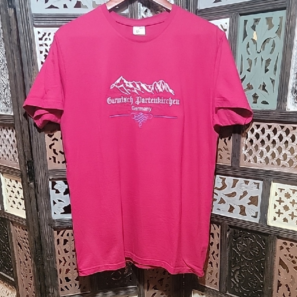 Garmisch-Partenkirchen Germany Pinkish-Red Graphic Tee Sz XL